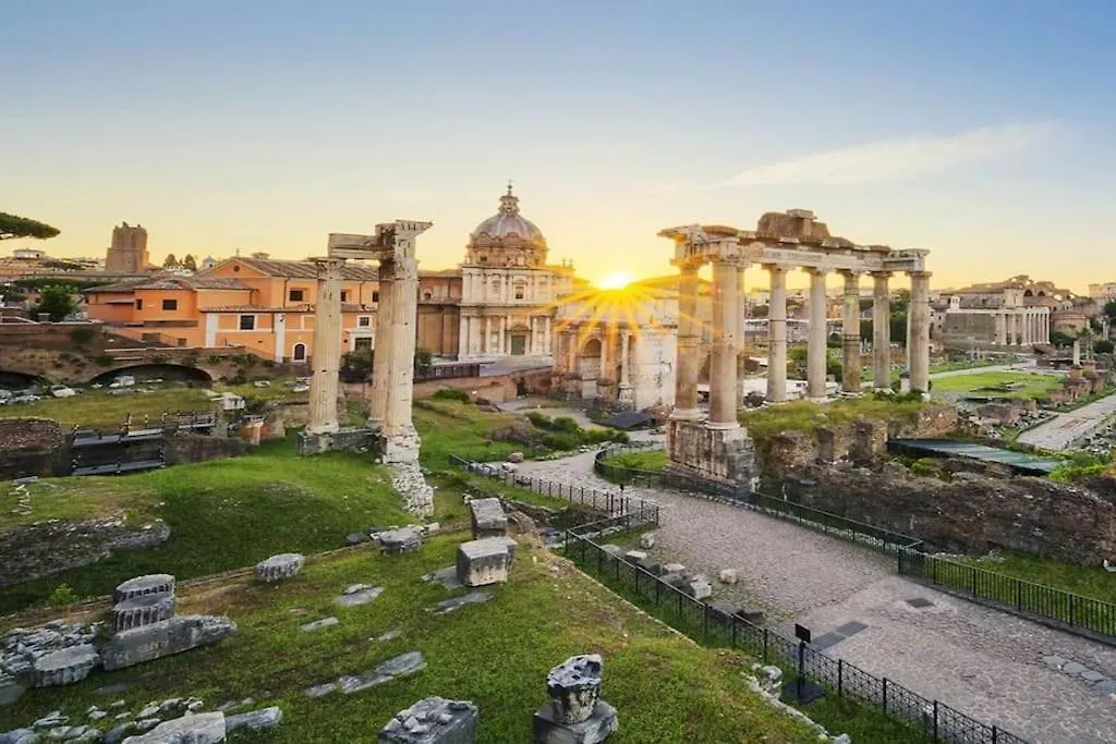 Da Emanuele-History And Sea At Your Fingertips Lido di Ostia